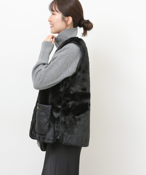 Barbour（バブアー）の「【BARBOUR/バブアー】 KARIN FAUX FUR GILET:ベスト（ベスト・レディース・ブラック/キャメル・10）」の20枚目の写真