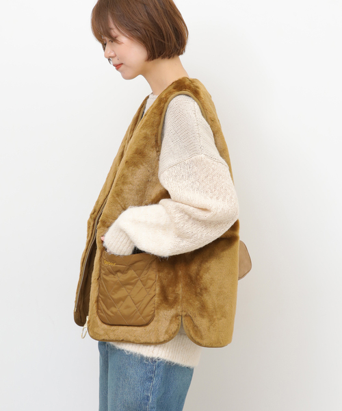 Barbour（バブアー）の「【BARBOUR/バブアー】 KARIN FAUX FUR GILET:ベスト（ベスト・レディース・ブラック/キャメル・10）」の8枚目の写真