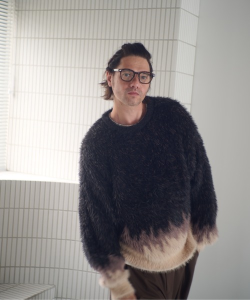 ADAM PATEK(アダムパテック)の「ADAMPATEK/distorted chevron pattern crewneck/シャギー配色クルーネックニット(ニット/セーター・メンズ・ブラック×ブルー/ブラック×ベージュ・1/2)」の11枚目の写真