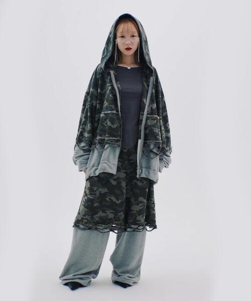 neith.（ネイス）の「neith./ネイス/Layered Crush Sweat Pants(Camo×Gray)（スウェットパンツ・レディース・グレー・F）」の13枚目の写真