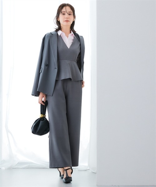 7days Life Styling（セブンデイズライフスタイリング）の「落ち感ドレープ素材ダブルテーラードジャケット（タテヨコストレッチ・しわになりにくい・速乾・ＵＶカット）＜大きいサイズ有＞（カバーオール・レディース・グレー/ブラック・M/L/LL/3L）」の8枚目の写真