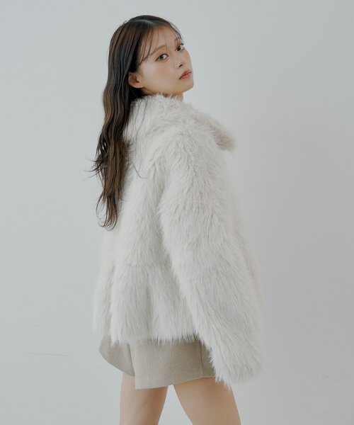 Chico(チコ)の「【SALON by Chico】リバーシブルペプラムデザインミディコート(その他アウター・レディース・ベージュ/アイボリー/ライトベージュ・FREE)」の5枚目の写真