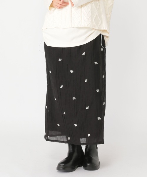 studio CLIP（スタディオクリップ）の「【daily CLIP】小花刺繍タイトスカート（スカート・レディース・ホワイト/ブラック・FREE）」の11枚目の写真