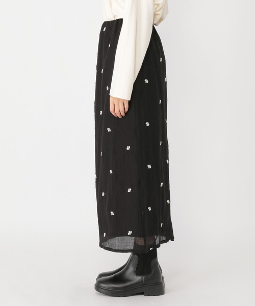 studio CLIP（スタディオクリップ）の「【daily CLIP】小花刺繍タイトスカート（スカート・レディース・ホワイト/ブラック・FREE）」の16枚目の写真