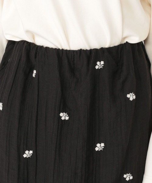 studio CLIP（スタディオクリップ）の「【daily CLIP】小花刺繍タイトスカート（スカート・レディース・ホワイト/ブラック・FREE）」の18枚目の写真