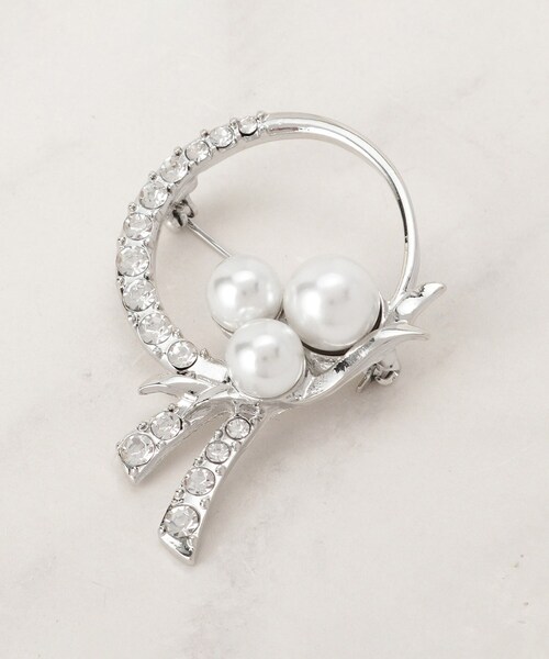 SHOO・LA・RUE（シューラルー）の「【セレモニー】ブローチ（ブローチ/コサージュ・レディース・ゴールド系/シルバー系/ゴールド系2/シルバー系3/ゴールド系3/ゴールド系1/シルバー系2/シルバー系1・00）」の4枚目の写真