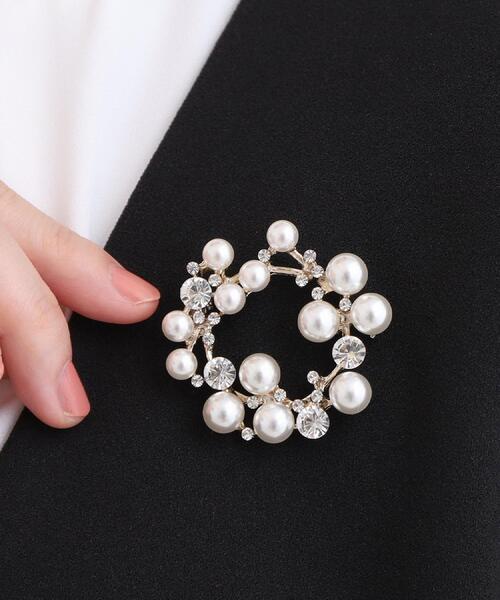 SHOO・LA・RUE（シューラルー）の「【セレモニー】選べる4デザイン 華やかブローチ（ブローチ/コサージュ・レディース・ゴールド系/シルバー系/ゴールド系2/シルバー系3/ゴールド系3/ゴールド系1/シルバー系2/シルバー系1・00）」の11枚目の写真