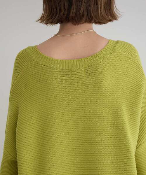 Editt by YECCA VECCA(エディットバイイェッカヴェッカ)の「Vネックドロストデザインニット(ニット/セーター・レディース・グリーン系その他3/ブラック/ライトベージュ・FREE)」の13枚目の写真