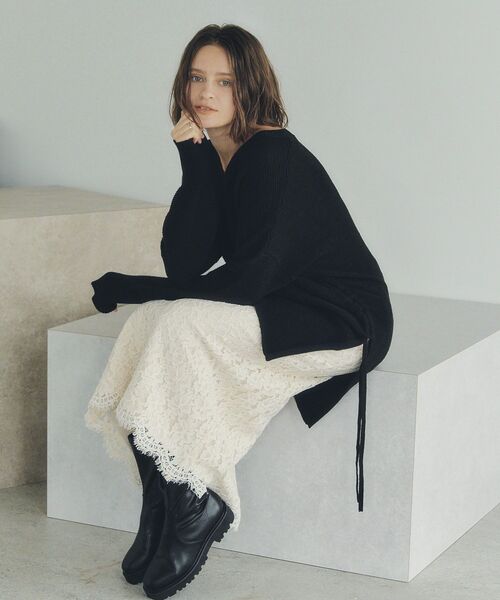 Editt by YECCA VECCA(エディットバイイェッカヴェッカ)の「Vネックドロストデザインニット(ニット/セーター・レディース・グリーン系その他3/ブラック/ライトベージュ・FREE)」の20枚目の写真