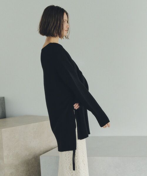 Editt by YECCA VECCA(エディットバイイェッカヴェッカ)の「Vネックドロストデザインニット(ニット/セーター・レディース・グリーン系その他3/ブラック/ライトベージュ・FREE)」の21枚目の写真