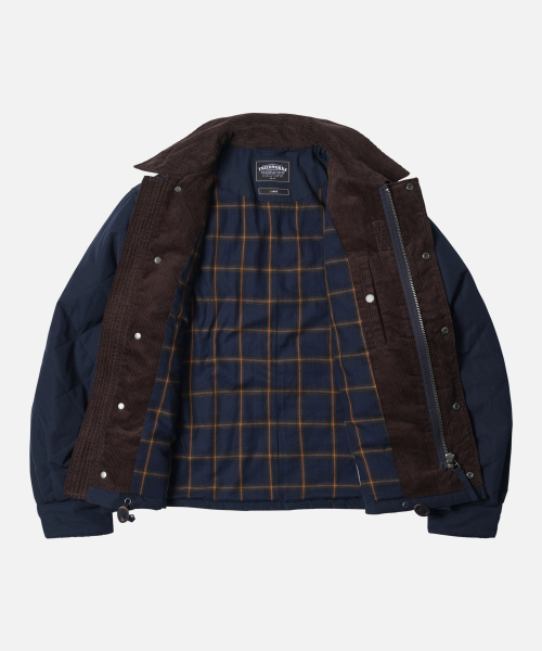 FRIZMWORKS(フリズムワークス)の「QUILTED HERITAGE HUNTING JACKET _ NAVY(ミリタリージャケット・メンズ・その他・SMALL/MEDIUM/LARGE)」の2枚目の写真