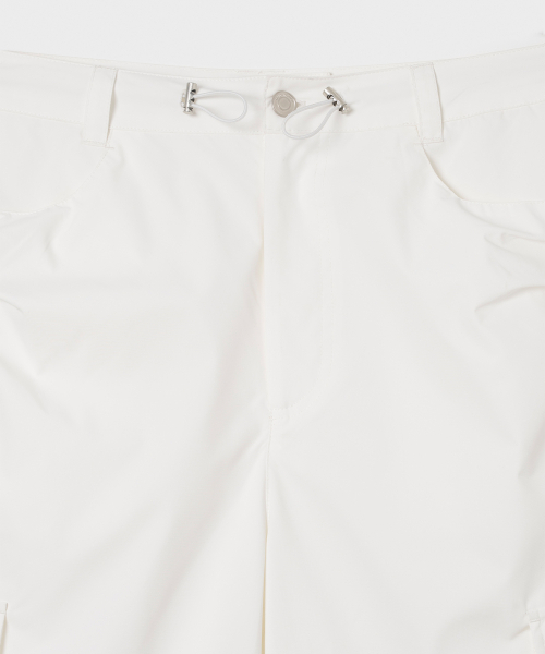 MILLO WOMEN（ミロウーマン）の「ストリングカーゴワイドパンツ[ホワイト]（その他パンツ・レディース・その他・SMALL/MEDIUM）」の4枚目の写真