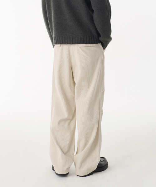 MUSINSA STANDARD（ムシンサスタンダード）の「コーデュロイパラシュートパンツ[クリーム]（その他パンツ・メンズ・その他・38/26/27/28/29/36/34/32/30/31/33）」の15枚目の写真