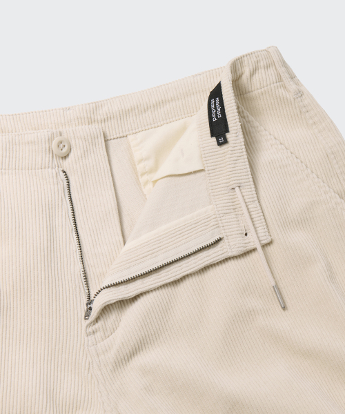MUSINSA STANDARD（ムシンサスタンダード）の「コーデュロイパラシュートパンツ[クリーム]（その他パンツ・メンズ・その他・38/26/27/28/29/36/34/32/30/31/33）」の14枚目の写真