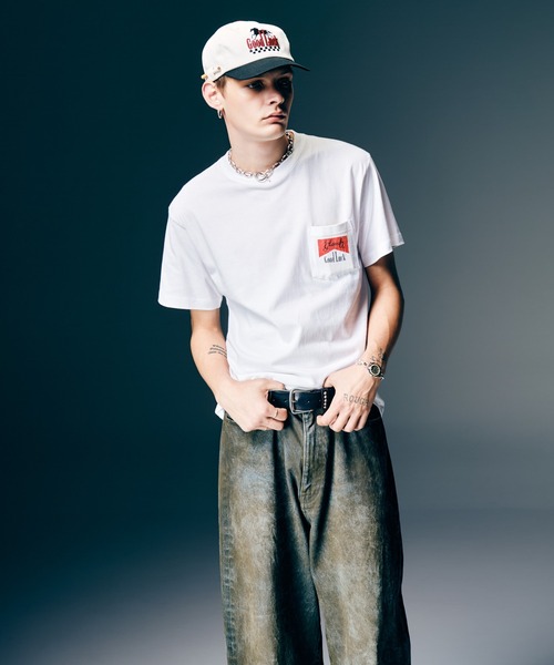 glamb(グラム)の「Good Luck T-Shirt IV / グッドラックTシャツⅣ(Tシャツ/カットソー・メンズ・ホワイト/ブラック・S/M/L)」の7枚目の写真