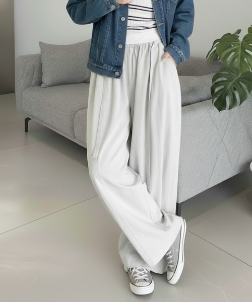 cammie(キャミー)の「ワイドレッグパンツ(その他パンツ・レディース・ブラウン/オフホワイト・M/L)」の4枚目の写真