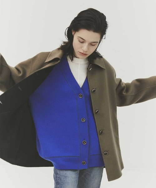 CASHMERE CASHMERE(カシミヤカシミヤ)の「【CASHMERE CASHMERE/カシミヤカシミヤ】CASHMERE REVERSIBLE SHORT COATT/カシミヤリバーシブルショートコート/ステンカラーコート(ステンカラーコート・レディース・ブラック/モカ・44/40)」の1枚目の写真