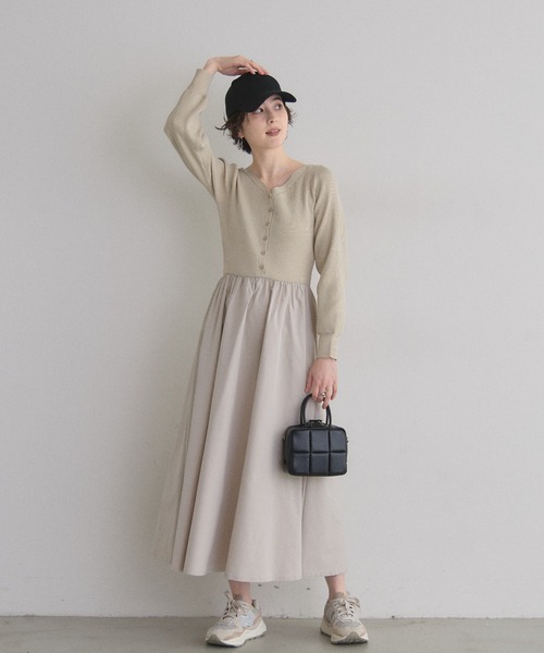&. NOSTALGIA(アンドドットノスタルジア)の「布帛ドッキングニットワンピース(ワンピース・レディース・アイボリー/チャコールグレー/ブラウン・M)」の4枚目の写真