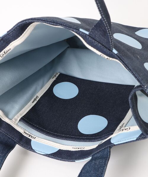 Cath Kidston(キャスキッドソン)の「ラージブックバック Denim Spot(トートバッグ・レディース・その他・FREE)」の6枚目の写真