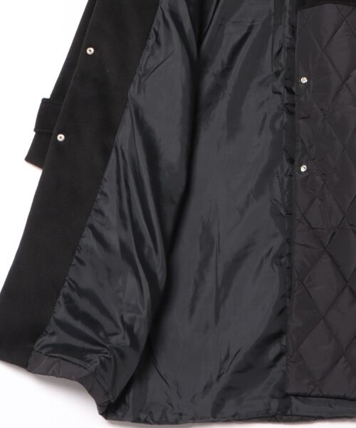 MILLION CARATS（ミリオンカラッツ）の「【軽くてあったか・こなれ映え】キルティング切り替えで細見え！抜け感Vネックが大人カジュアルにハマる上品コート（その他アウター・レディース・チャコールグレー/ブラック・FREE）」の3枚目の写真