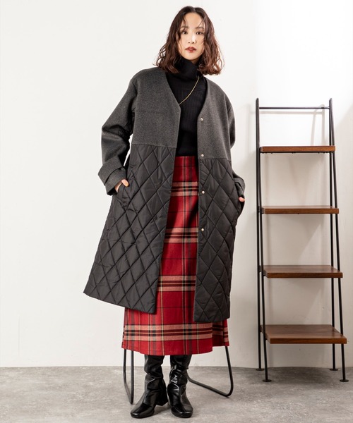 MILLION CARATS（ミリオンカラッツ）の「【軽くてあったか・こなれ映え】キルティング切り替えで細見え！抜け感Vネックが大人カジュアルにハマる上品コート（その他アウター・レディース・チャコールグレー/ブラック・FREE）」の11枚目の写真