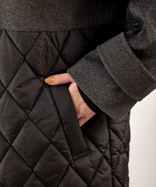 MILLION CARATS（ミリオンカラッツ）の「【軽くてあったか・こなれ映え】キルティング切り替えで細見え！抜け感Vネックが大人カジュアルにハマる上品コート（その他アウター・レディース・チャコールグレー/ブラック・FREE）」の6枚目の写真