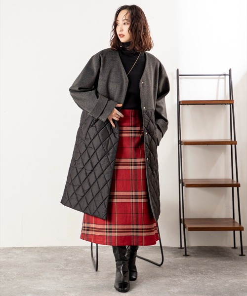 MILLION CARATS（ミリオンカラッツ）の「【軽くてあったか・こなれ映え】キルティング切り替えで細見え！抜け感Vネックが大人カジュアルにハマる上品コート（その他アウター・レディース・チャコールグレー/ブラック・FREE）」の8枚目の写真