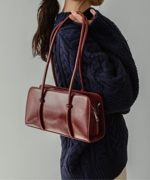 on:nue（オンニュ）の「【on:nue】[2WAY/肩紐付] レザーバゲットショルダーバッグ（ショルダーバッグ・レディース・ブラック/ブラウン/ダークブラウン/キャメル/レッド・FREE）」の18枚目の写真