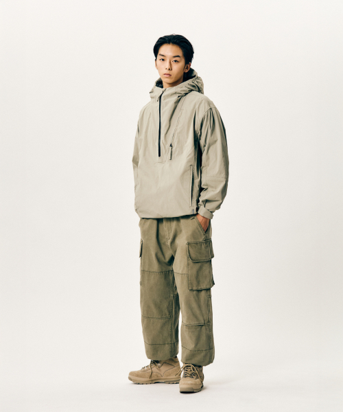 ESPIONAGE(エスピオナジ)の「PCU Level 4 Pullover Jacket Stone Grey(ナイロンジャケット・レディース・その他・MEDIUM/LARGE/X-LARGE)」の13枚目の写真