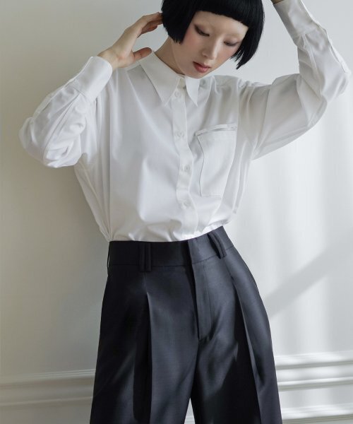 RUBATI(ルバティ)の「Classic Wide Wool Pants (CARBON GREY)(スラックス・レディース・その他・size2/size3/size1)」の4枚目の写真