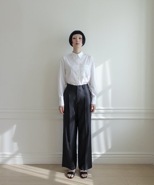 RUBATI(ルバティ)の「Classic Wide Wool Pants (CARBON GREY)(スラックス・レディース・その他・size2/size3/size1)」の5枚目の写真