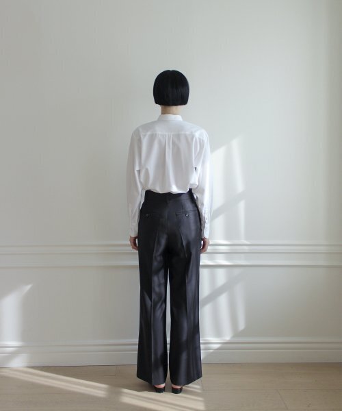 RUBATI(ルバティ)の「Classic Wide Wool Pants (CARBON GREY)(スラックス・レディース・その他・size2/size3/size1)」の7枚目の写真