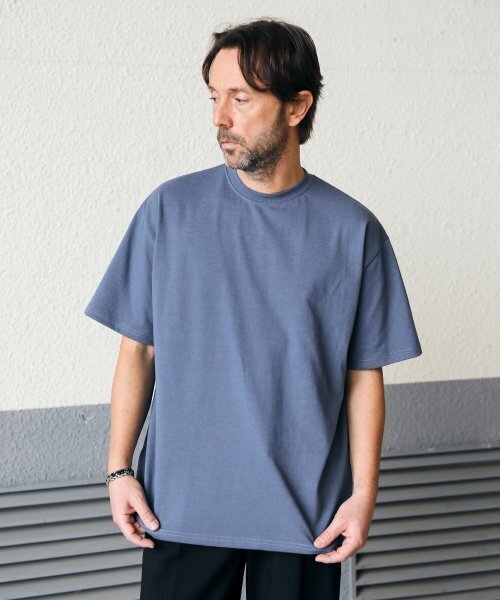ESN(イーエスエヌ)の「プレミアムシングルセミオーバーフィットTシャツブルー(Tシャツ/カットソー・メンズ・その他・XX-LARGE/LARGE/MEDIUM/X-LARGE)」の1枚目の写真