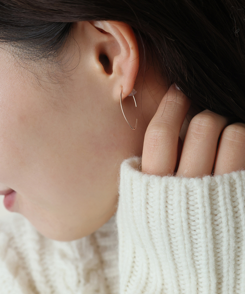 SLOBE IENA(スローブイエナ)の「SLOBE マーキピアスS K10(ピアス(両耳用)・レディース・ゴールド・FREE)」の7枚目の写真