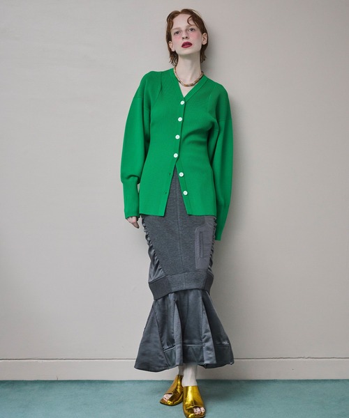 OMMO（オーエムエムオー）の「SQUARESLEEVE V NECK KT CD（カーディガン/ボレロ・レディース・ブルー/グレー/ブラック/グリーン・F）」の8枚目の写真