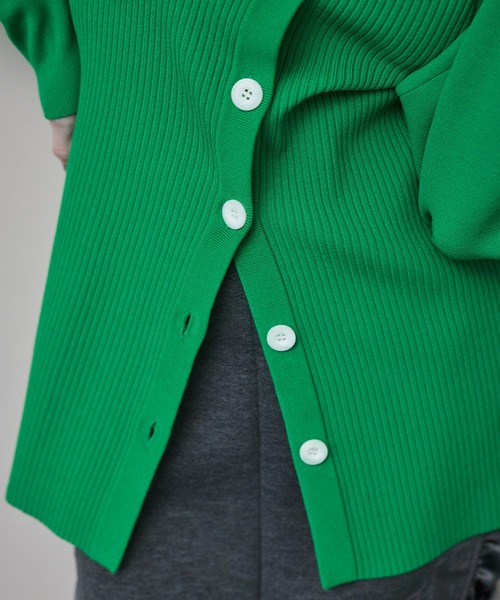 OMMO（オーエムエムオー）の「SQUARESLEEVE V NECK KT CD（カーディガン/ボレロ・レディース・ブルー/グレー/ブラック/グリーン・F）」の6枚目の写真