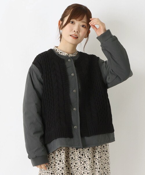 one'sterrace(ワンズテラス)の「中綿キルティングニットコンビジャケット(ブルゾン・レディース・グレー系4/ベージュ系8・02)」の2枚目の写真