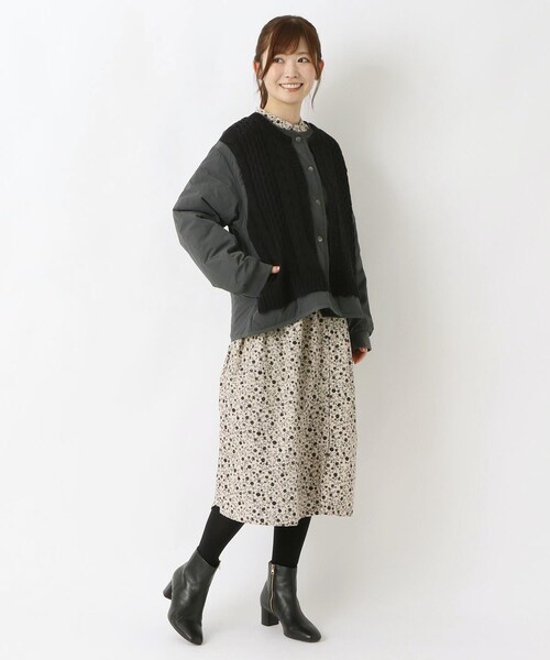 one'sterrace(ワンズテラス)の「中綿キルティングニットコンビジャケット(ブルゾン・レディース・グレー系4/ベージュ系8・02)」の13枚目の写真