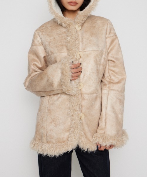 LAGUA GEM(ラグアジェム)の「VINTAGE FAUX FUR MIDDLE ムートン(ムートンコート・レディース・アイボリー/ブラウン・FREE)」の2枚目の写真