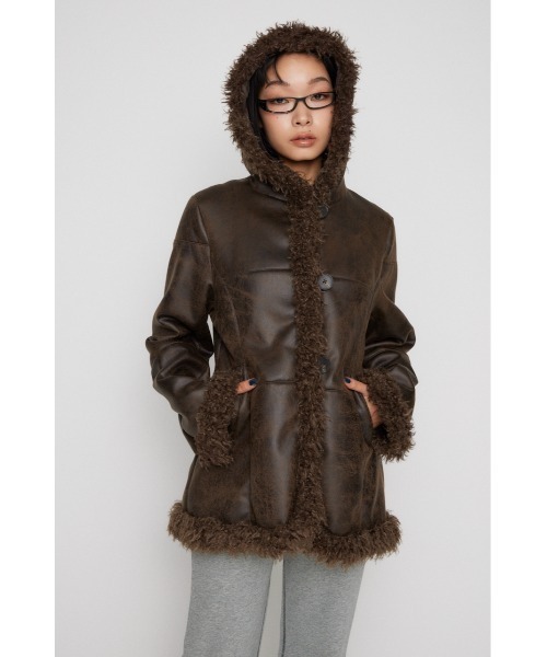 LAGUA GEM(ラグアジェム)の「VINTAGE FAUX FUR MIDDLE ムートン(ムートンコート・レディース・アイボリー/ブラウン・FREE)」の4枚目の写真