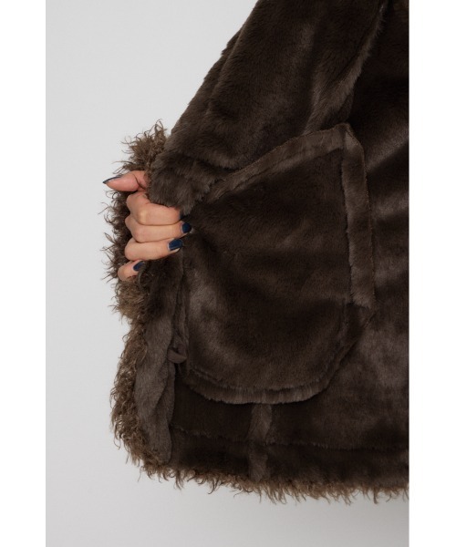 LAGUA GEM(ラグアジェム)の「VINTAGE FAUX FUR MIDDLE ムートン(ムートンコート・レディース・アイボリー/ブラウン・FREE)」の13枚目の写真