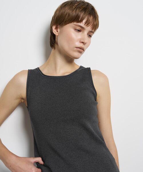 LANVIN en Bleu（ランバンオンブルー）の「ラメノースリーブニット（ニット/セーター・レディース・グレー/チャコールグレー/ベージュ・38）」の2枚目の写真