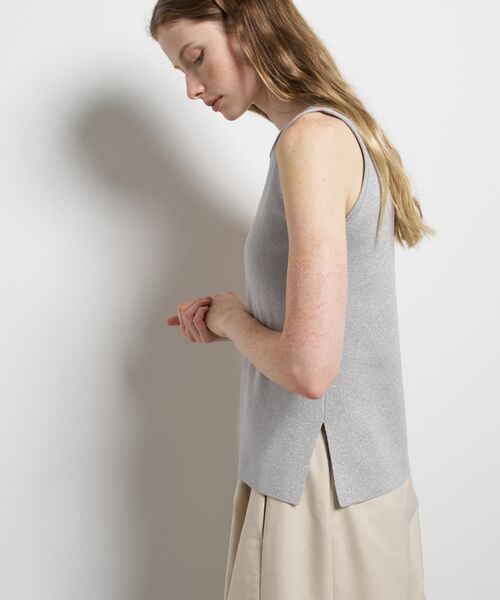 LANVIN en Bleu（ランバンオンブルー）の「ラメノースリーブニット（ニット/セーター・レディース・グレー/チャコールグレー/ベージュ・38）」の4枚目の写真