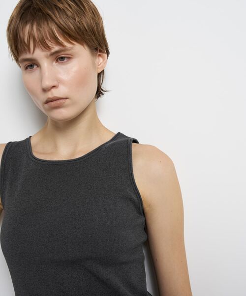 LANVIN en Bleu（ランバンオンブルー）の「ラメノースリーブニット（ニット/セーター・レディース・グレー/チャコールグレー/ベージュ・38）」の14枚目の写真