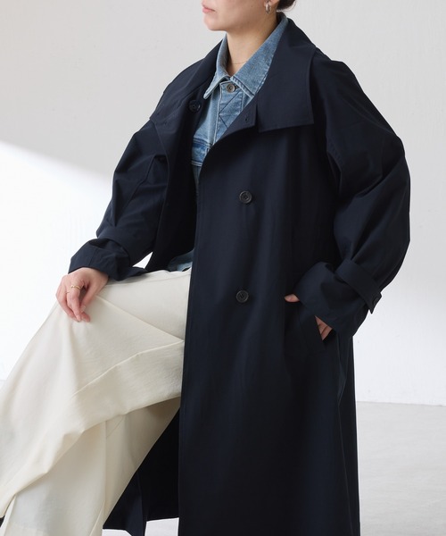 COLLAGE GALLARDAGALANTE(コラージュガリャルダガランテ)の「撥水スタンドネックコート(その他アウター・レディース・ベージュ/ネイビー/サックスブルー・FREE)」の2枚目の写真