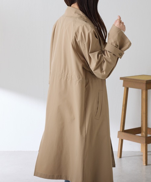 COLLAGE GALLARDAGALANTE(コラージュガリャルダガランテ)の「撥水スタンドネックコート(その他アウター・レディース・ベージュ/ネイビー/サックスブルー・FREE)」の18枚目の写真