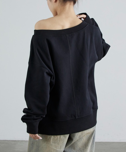 Lui's（ルイス）の「前ファスナーオフショルダースウェット（Tシャツ/カットソー・レディース・ブラック/オフホワイト・FREE）」の12枚目の写真
