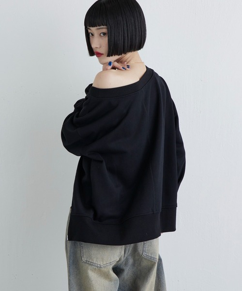 Lui's（ルイス）の「前ファスナーオフショルダースウェット（Tシャツ/カットソー・レディース・ブラック/オフホワイト・FREE）」の6枚目の写真