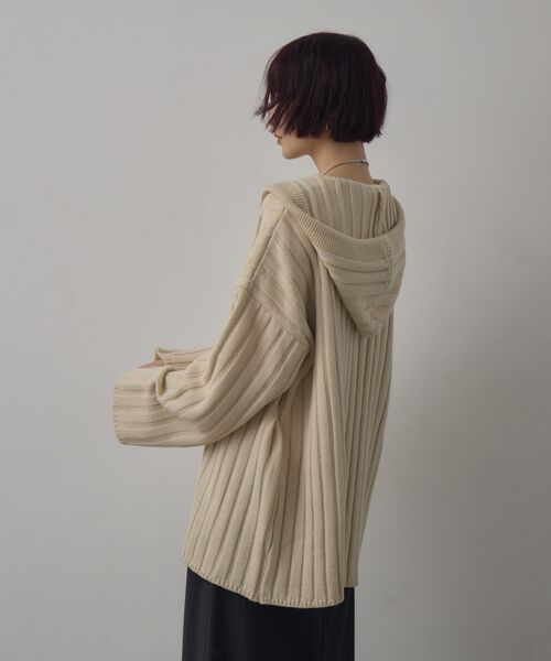 kivi（キヴィ）の「フードリブニット（ニット/セーター・レディース・ダークグレー/ブラック/ナチュラル・FREE）」の5枚目の写真