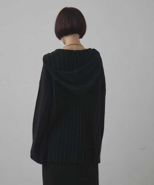 kivi（キヴィ）の「フードリブニット（ニット/セーター・レディース・ダークグレー/ブラック/ナチュラル・FREE）」の13枚目の写真